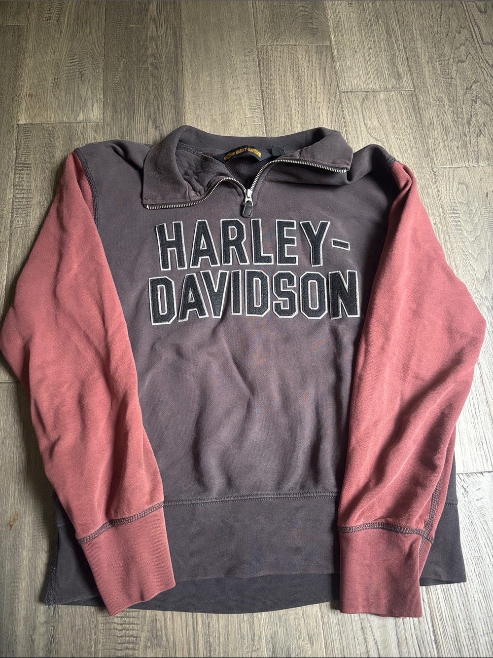 Harley-Davidson | Two-Tone Quarter-Zip Sweatshirt Black & Dusty Red Size Medium